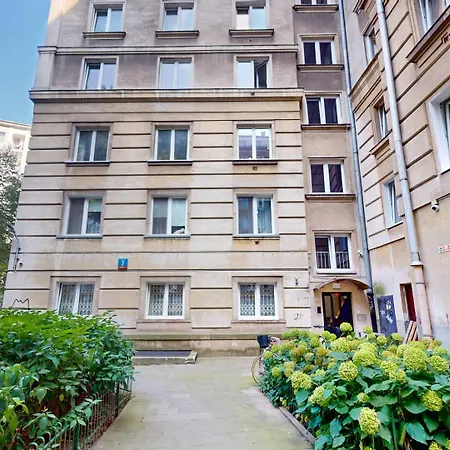 Lägenhet Cozy - 15 Min To Downtown *